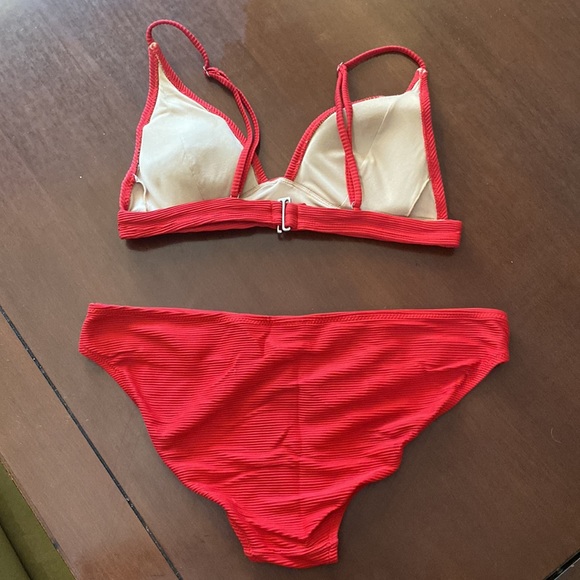 Ribbed Bikini Set - Picture 2 of 6